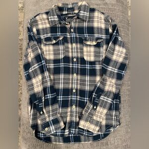 American Eagle Outfitters Navy and White Plaid Shirt Size Medium